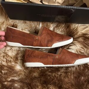 Frye Women’s 
Brown Slip-On Shoes